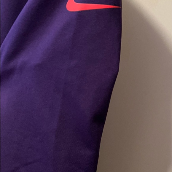 Nike Women's Deep Purple Half-Zip Sweatshirt Pullover - Picture 5 of 10